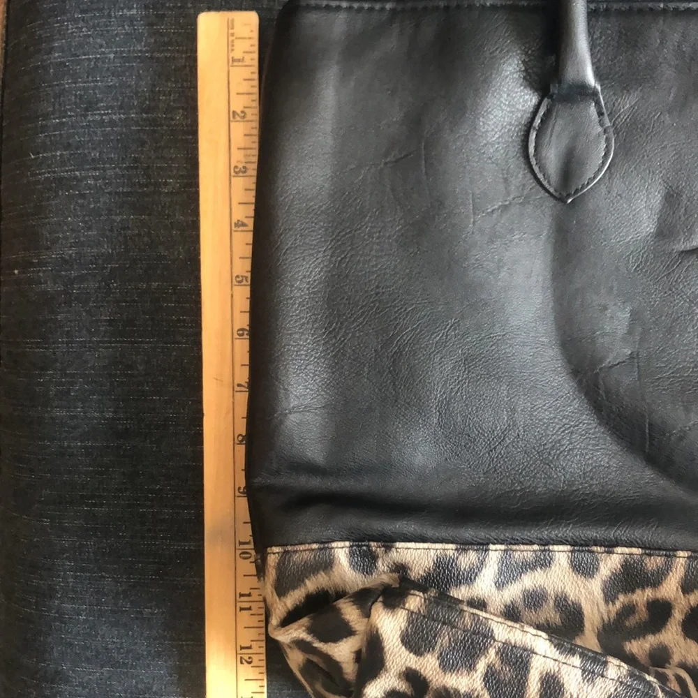 NWOT faux leather leopard print tote bag from DSW.